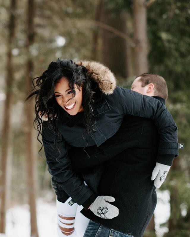 My clients are the most fun!❄️ Seriously love these adventure dates.. and I love it even more when the future groom gets so into it, he makes it his mission to make his fiance laugh throughout the entire session. Ebony, I have to tell you.. your smile is just captivating! ⁠⠀
@screbbz ?